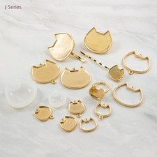 Large Cat Frame Charm (with loop, open back) Gold, 1 pc