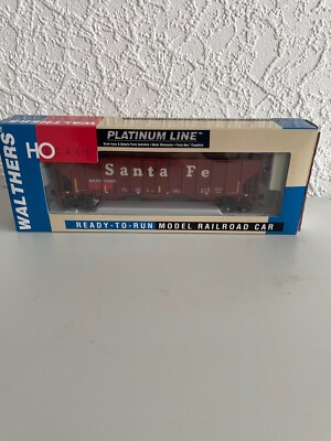H0 Walthers Platinum Line Cov. Hopper Santa Fe WSOR 16068 - US Proto