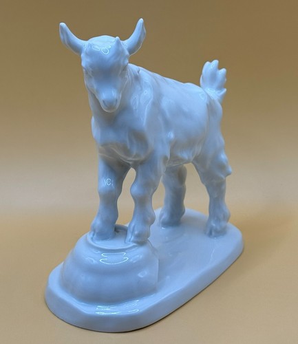 Vintage Meissen Blanc de Chine Goat Figurine by Erich Hösel - Picture 3 of 13