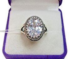 Vintage 925 Sterling Silver Cubic Zirconia Oval Halo Ring Classic Design Sz 6.5