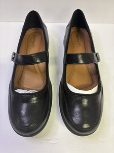 Baretraps Joesie Black Mary Jane Flats Womens Sz 9.5 M Float Form Comfort NEW