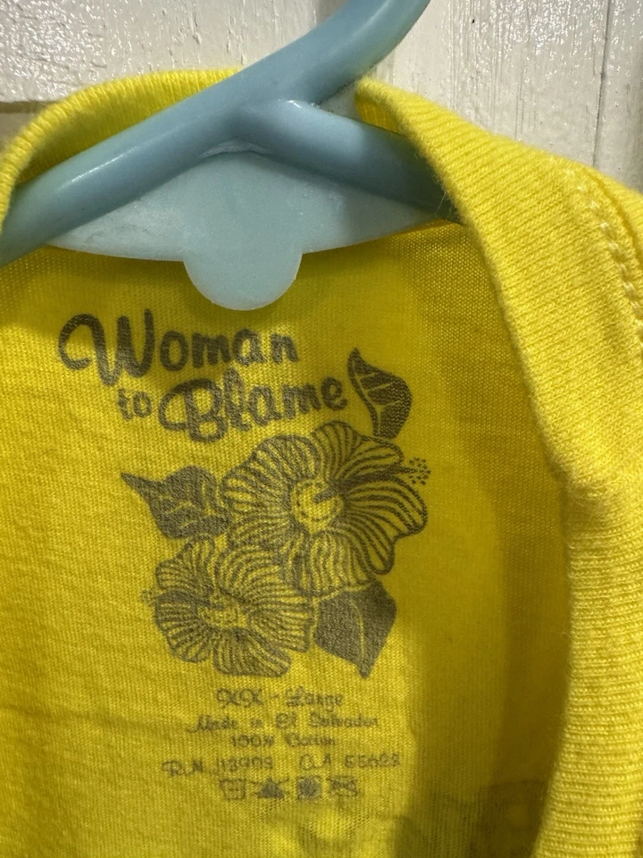 Woman To Blame Shirt Margaritaville Jimmy Buffett 2XL Yellow - Image 4 of 4