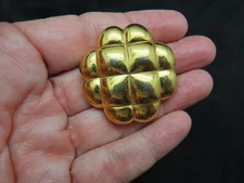 Vintage Gold Tone 1970's Diamond Cut Design Scarf Clip