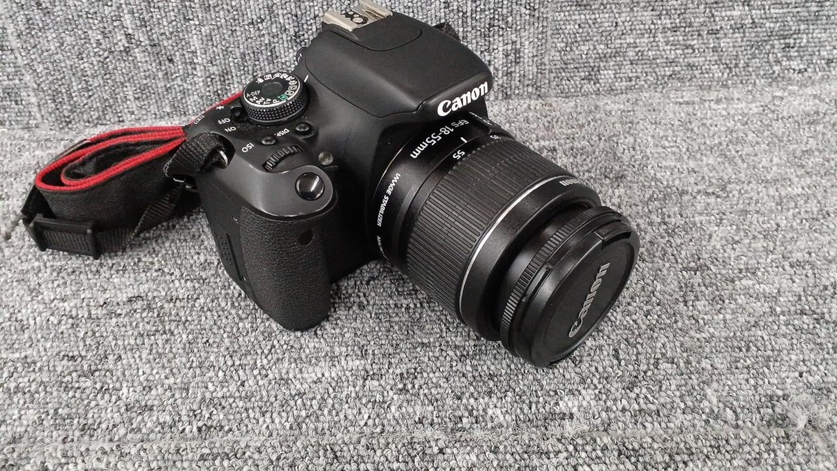 Canon EOS Kiss X5 Digital SLR Camera | eBay