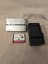 Sony Cyber-shot DSC-T9 Digital Camera Tested,Battery And Charger