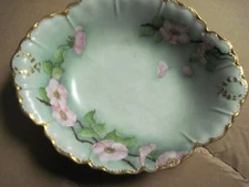 Vintage Haviland Serving Bowl - Pink Flowers