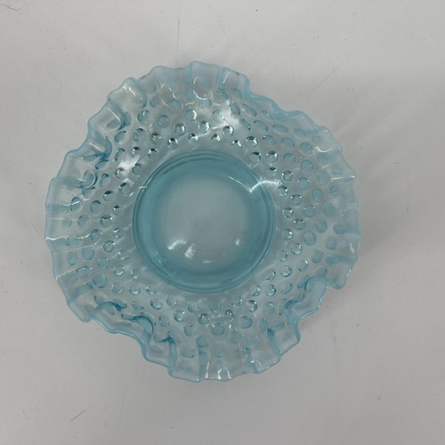 Plato de caramelo de vidrio artístico piedra lunar azul vintage Fenton Blue Hobnail - Imagen 2 de 5
