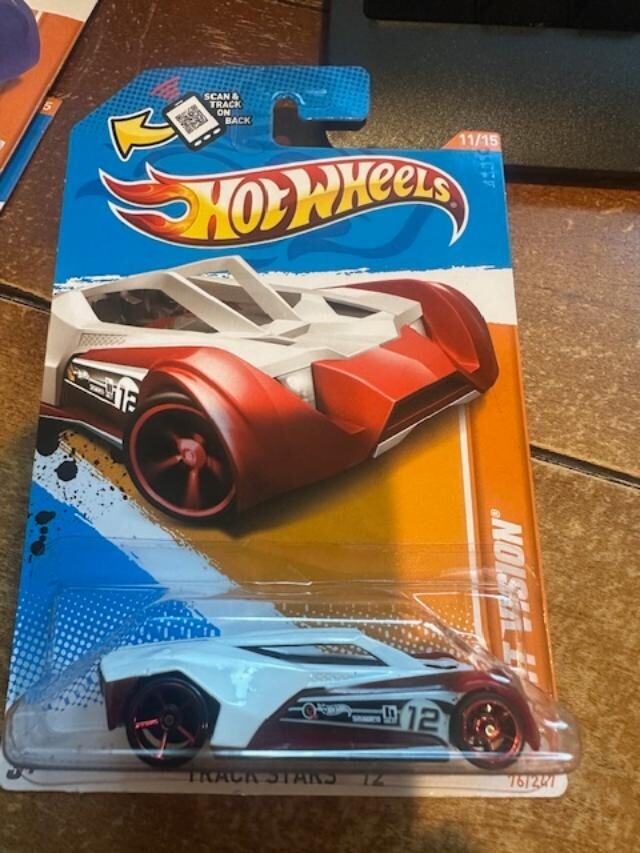 2012 Hot Wheels Track Stars Split Vision #76