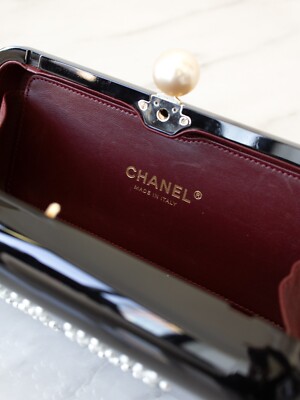 Chanel 2015 Votez Coco Black Pearl Plexiglass Minaudiere Evening