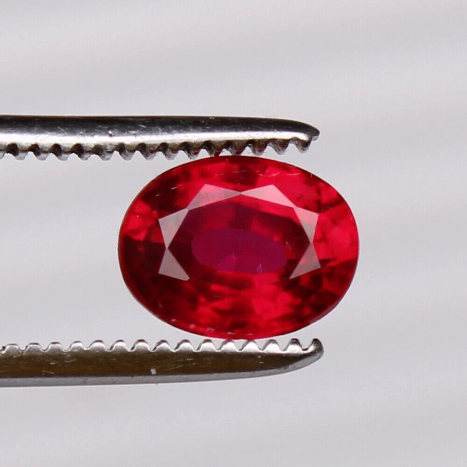 Red Ruby 6.20 Ct. Oval Cut Mozambique Precious 100% RARE Loose Gemstone - Image 4 of 4