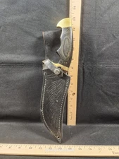 Chipaway Fixed Blade Hunting Knife Black Wood Handle Brass Bolster 