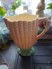 Vintage SylvaC small Clam Shell jug