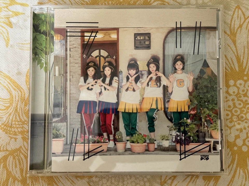 Crayon Pop RaRiRuRe Japan Debut Single K-Pop/J-Pop - Audio CD Jewel Case (2015) - Imagem 2 de 4
