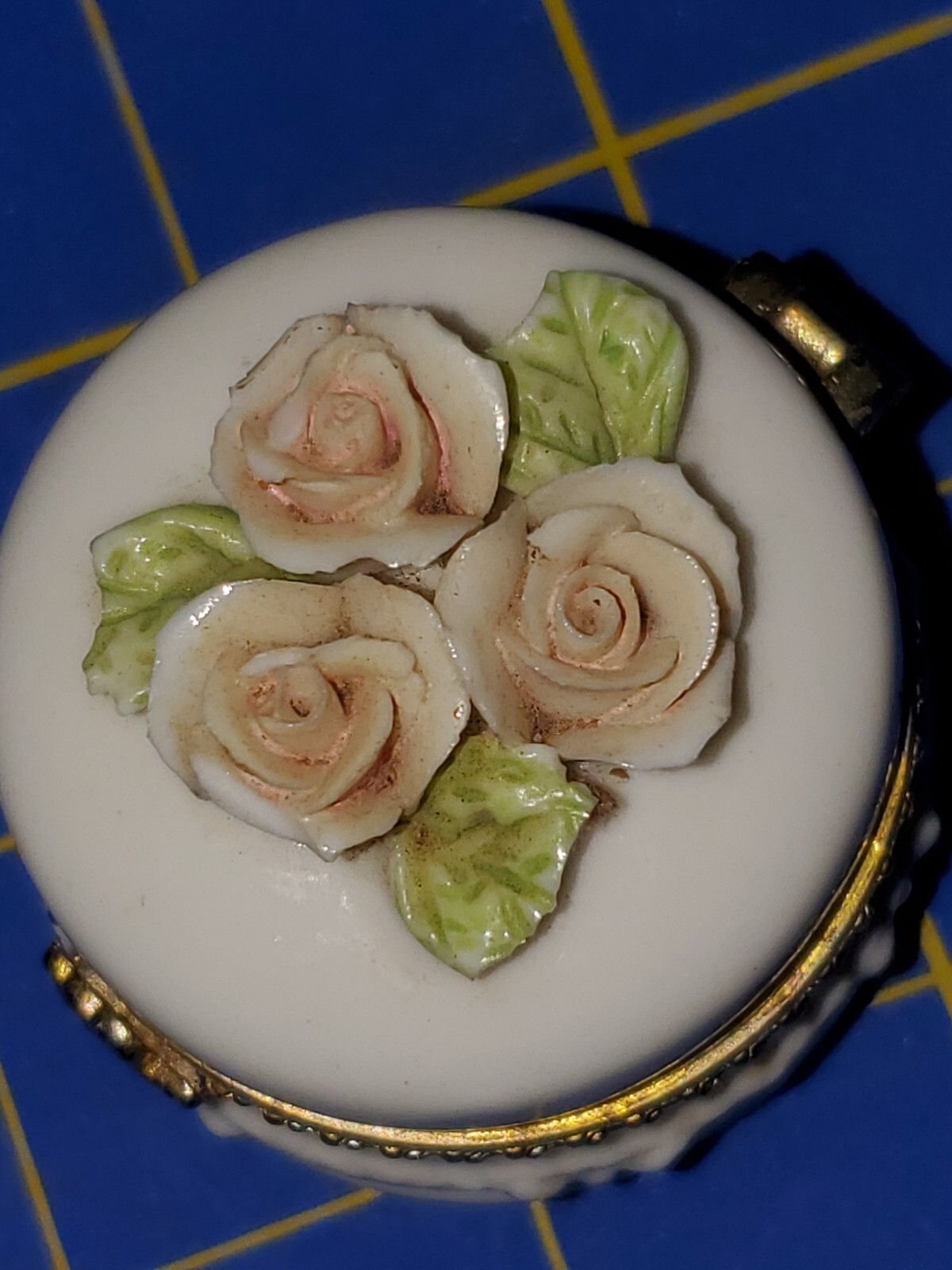 Round Decorative Dresser Trinket Box for Jewelry & Keepsakes-image