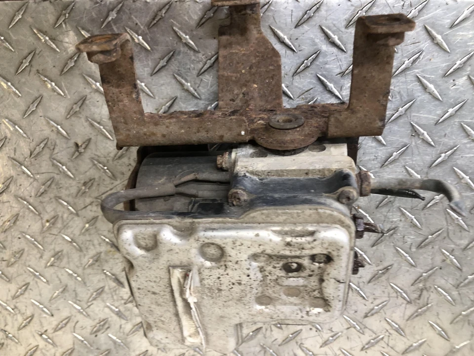 2001-2002 Chevrolet Silverado 2500 HD 4*4 ABS насос в сборе проверенный оригинальный - Изображение 3 из 4