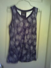 Ladies Tek Gear T-Shirt, Size S. Sleeveless, V-Neck. Black/gray print/black trim