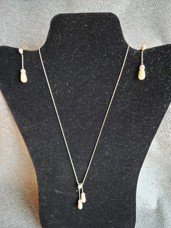 Collar y Pendientes Doble Lágrima Cristal Blanco Plata 925 y Perlas Foto 2 de 4