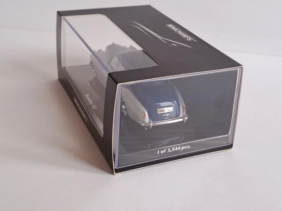 MINICHAMPS 1:43 436 139950 Bentley S2 Standard Saloon 1960 Silver Blue - Immagine 3 di 4