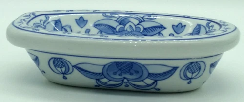 Delft Style Heavy Porcelain Blue/White Floral Soap Dish