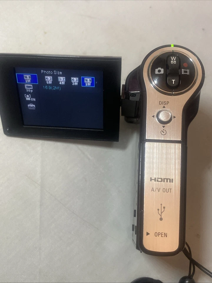 SONY Bloggie  MHS-CM5 Sony Mobile HD Snap Camera - Image 2 of 4