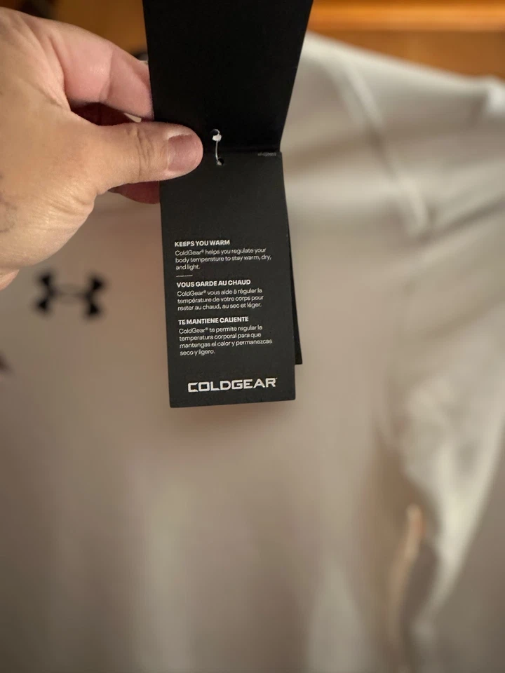 NUEVO NUEVO CON ETIQUETAS Under Armour Juvenil Mediano, Cold Gear Armour Crew Camisa de Compresión Foto 2 de 4