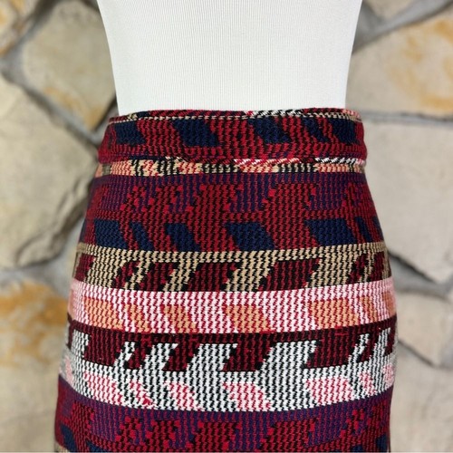 Minigonna jacquard Maje Jakarto dipinta Hills Rouge nuova con etichetta | FR36 - Foto 2 di 6