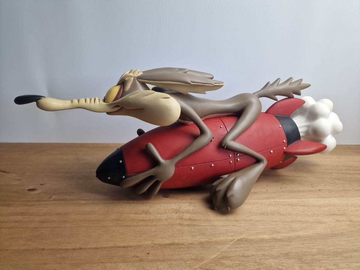 Extremely Rare! Looney Tunes Wile E Coyote on Rocket Big Vintage