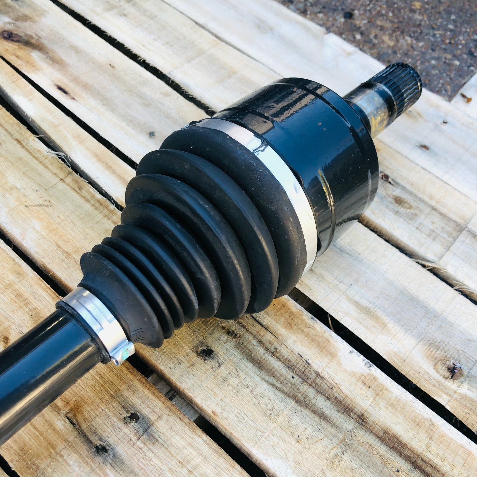 2014 - 2017 Maserati Ghibli Passenger Right Rear CV Axle Shaft OEM 10270632