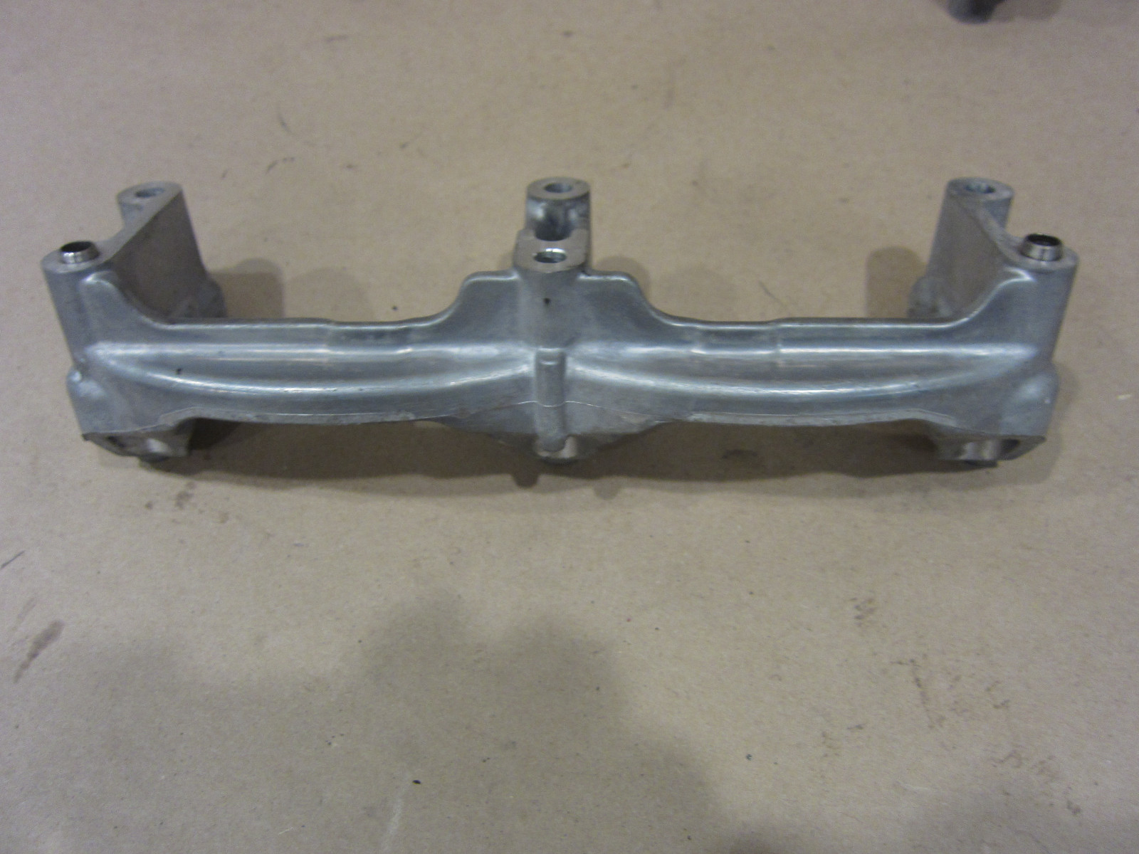 Ferrari 458,California - Fuel Rail Support Bracket - P/N 239946