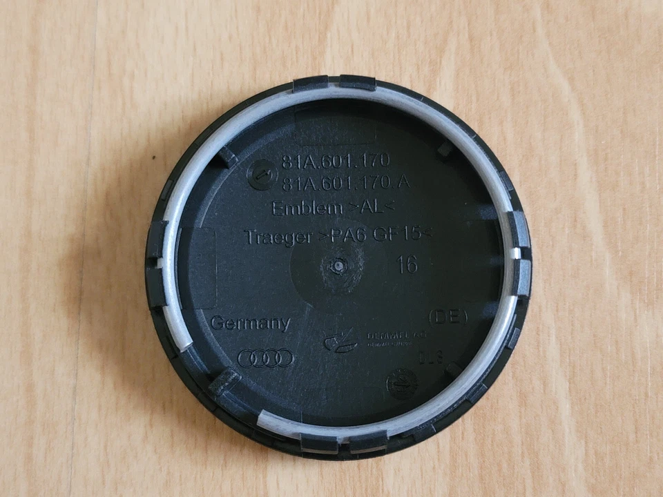 (1x) Genuine OEM 2021-2025 Audi center cap 61mm GLOSS BLACK P/N 81A601170 - Image 4 of 4