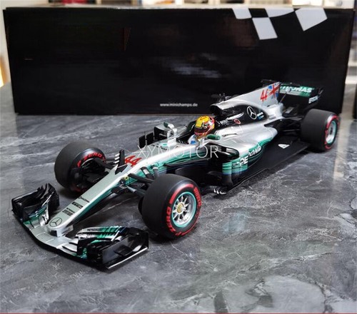 MINICHAMPS Mercedes W08 F1 2017 Champions Hamilton & Bottas 2 Auto Set