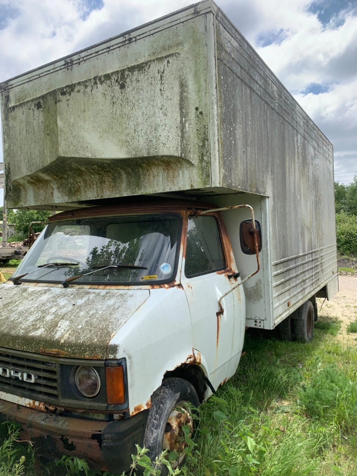 Bedford CF 350 Luton Van - Picture 1 of 10