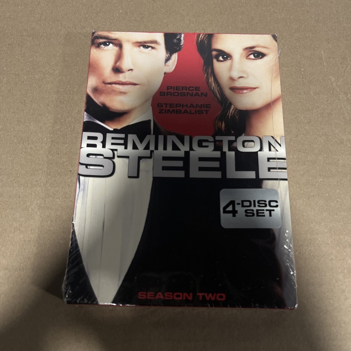 (未使用･未開封品)　Remington Steele: Season 2 [DVD] [Import] gsx453j Amazon.com: Remington Steele - Season Two : Stephanie Zimbalist