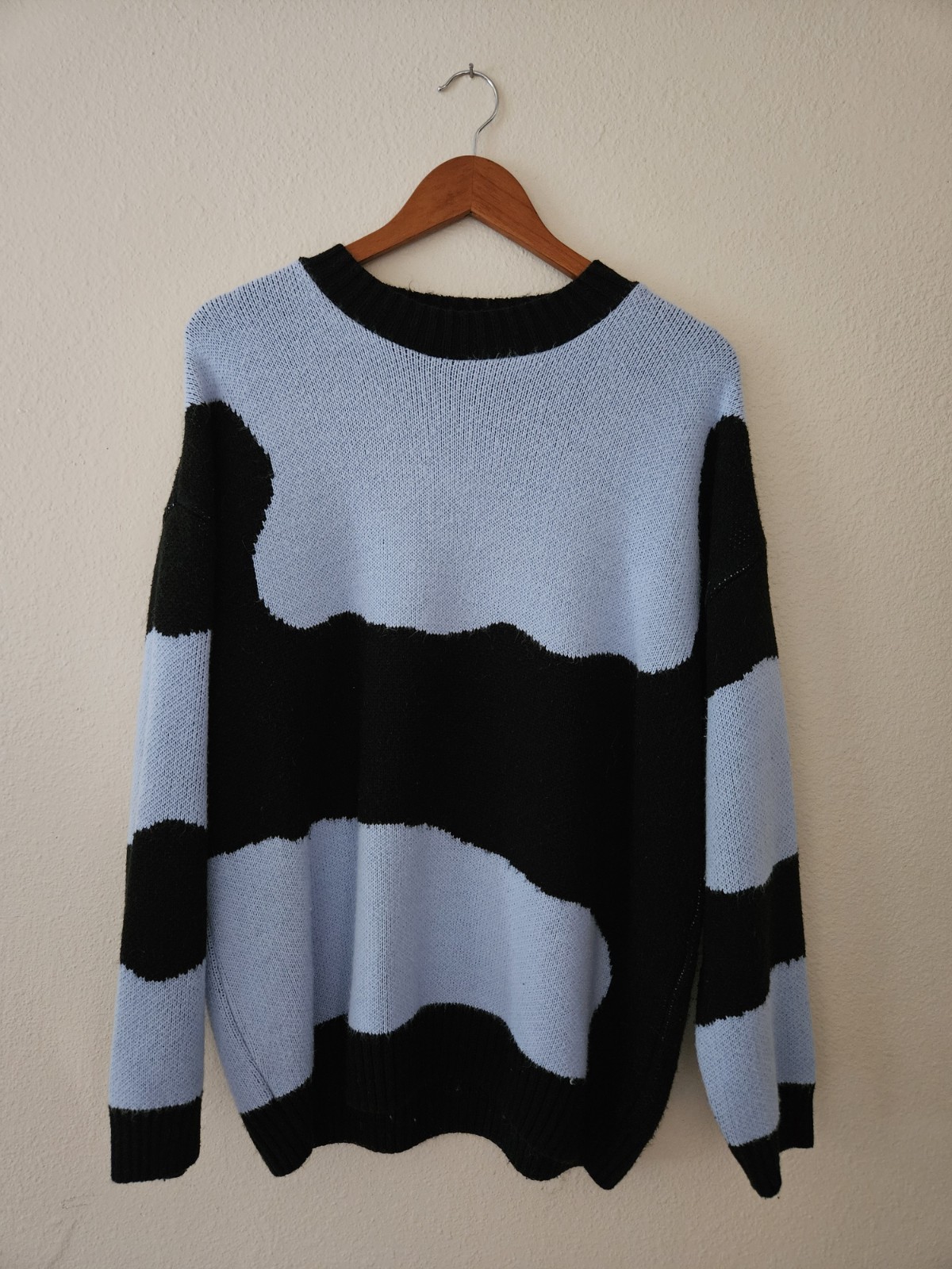 Collusion Wave Pattern Black & Blue Colorblock Kn… - image 1