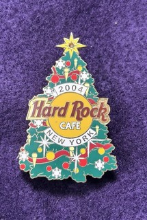 Hard Rock Cafe New York 2004 Lighting Of The Christmas Tree Pin New In Bag