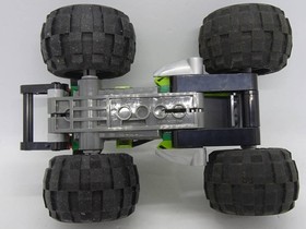 LEGO Racer 8380/8384 Red Maniac Jungle Crusher RC Car Set