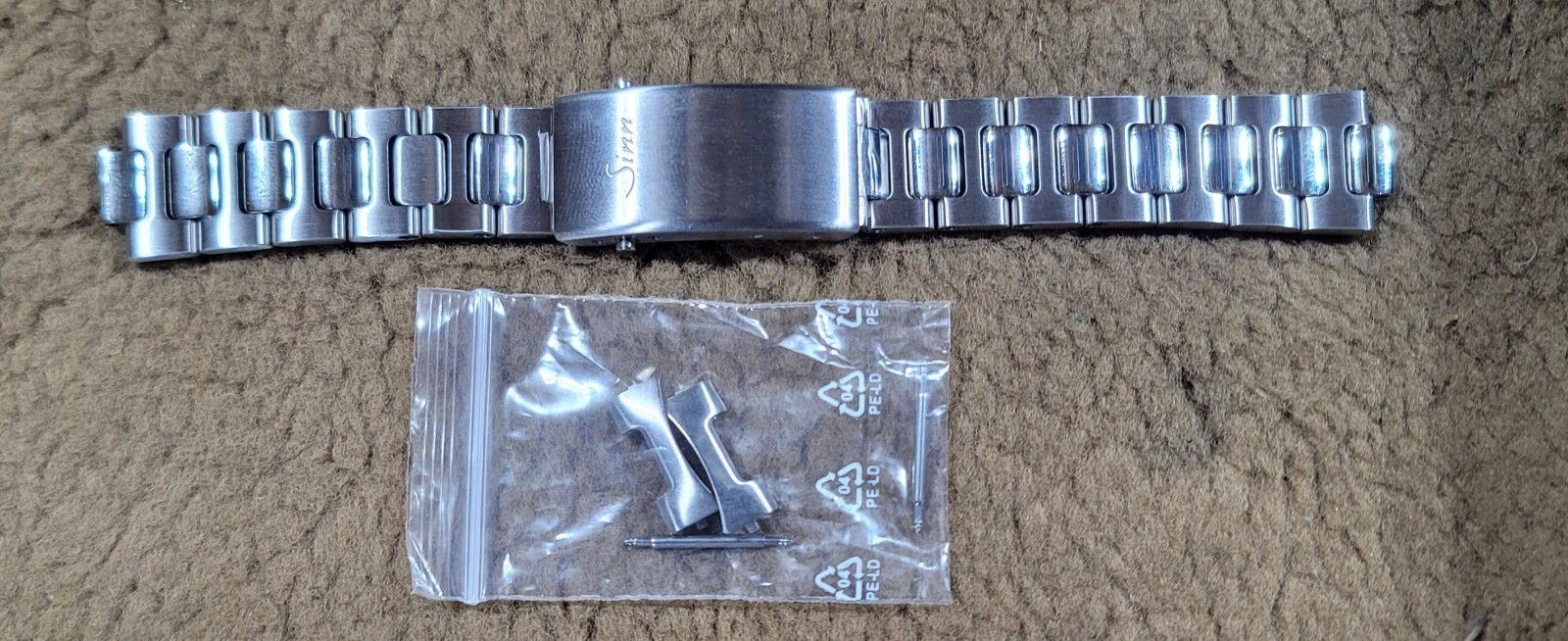 Sinn 104 A St Sa on H Link Quic Adjust Bracelet Full Set  Excellent image 6