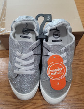 WONDER NATION- YOUTH GIRLS SILVER GLITTER SLIP ONS SIZE 3