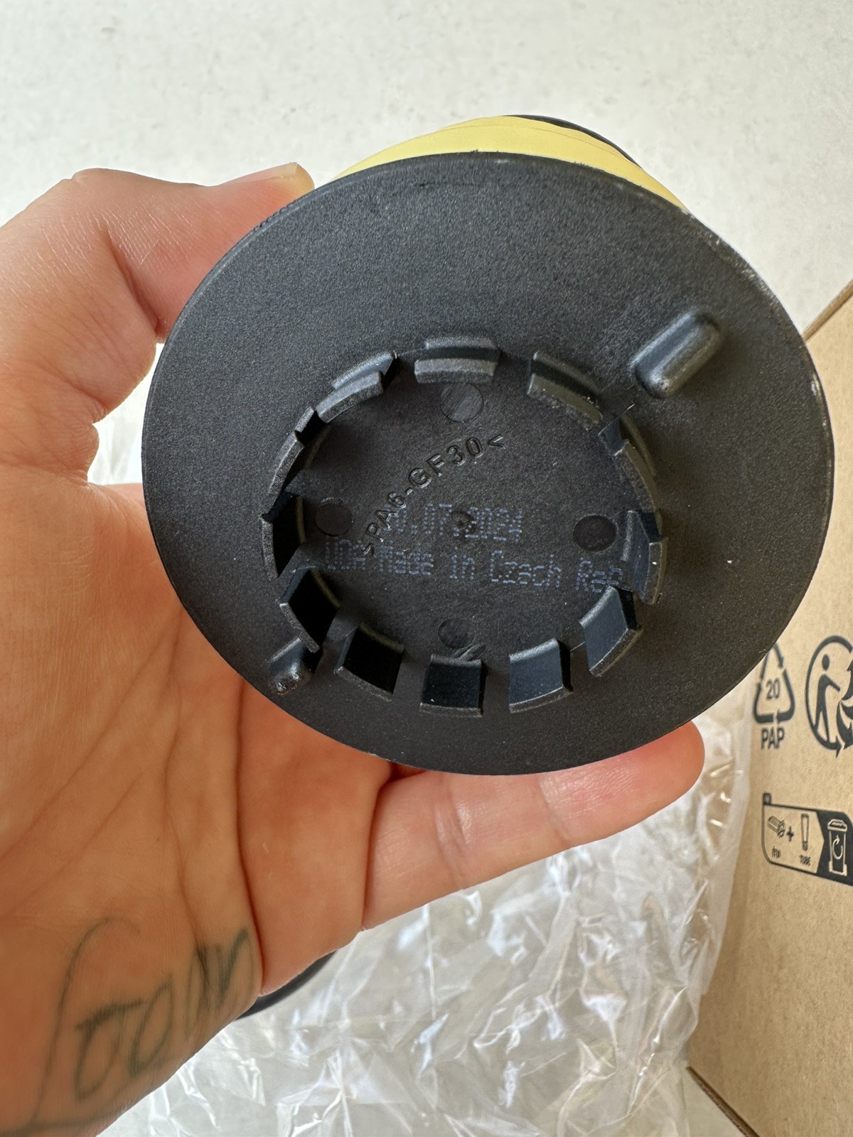 Genuine Oil Filter for Bentley Continental GT GTC, Flying Spur 4.0L 079198405D