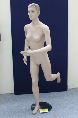 MANNEQUIN SCHAUFENSTERPUPPE PUPPE ( SPORT LAUFEN )  WEIBLICH POLYFORM 