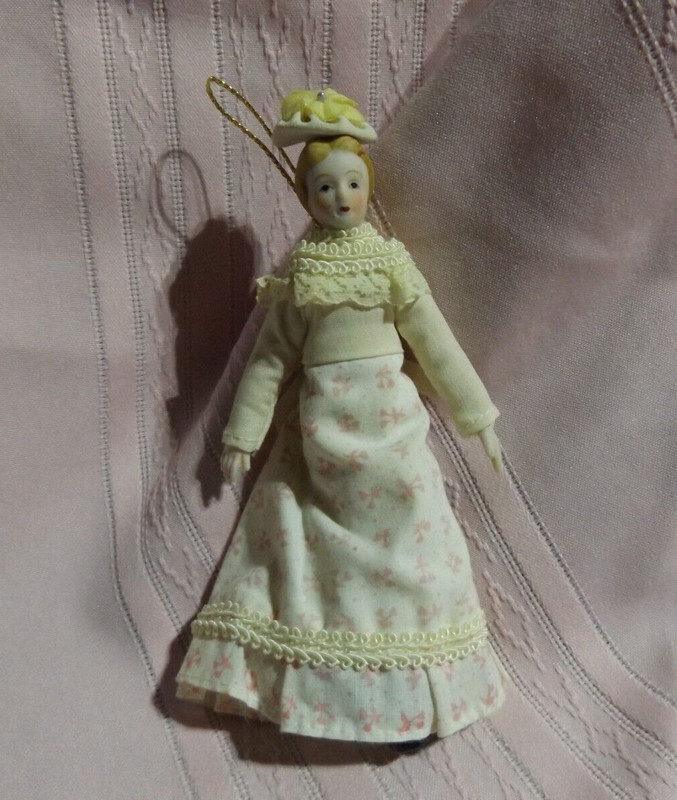 VINTAGE PORCELAIN DOLL, CHRISTMAS ORNAMENT, SMALL 6 INCHES TALL COLLECTIBLE DOLL