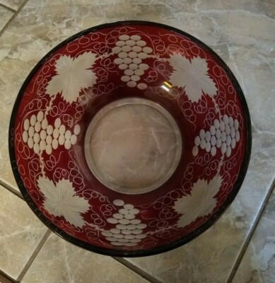 Ruby red bohemian Itaglia Eggerman cut to glass frosted grapevines bowl
