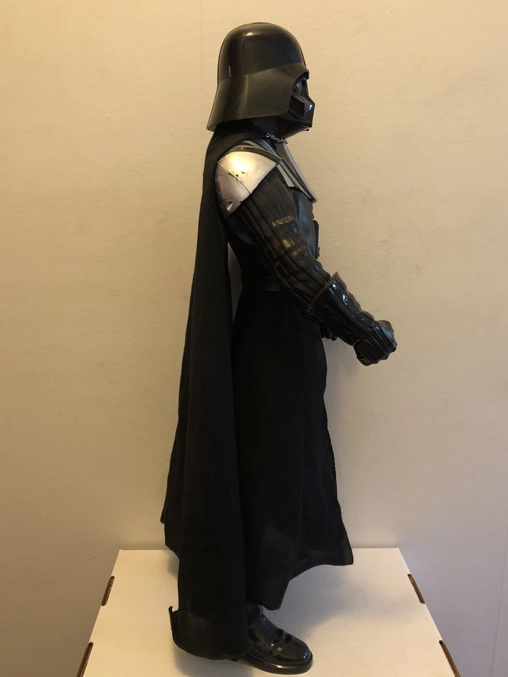 "Figura de acción Star Wars Darth Vader tamaño gigante 31"" Jakks Pacific Toy" Foto 3 de 4