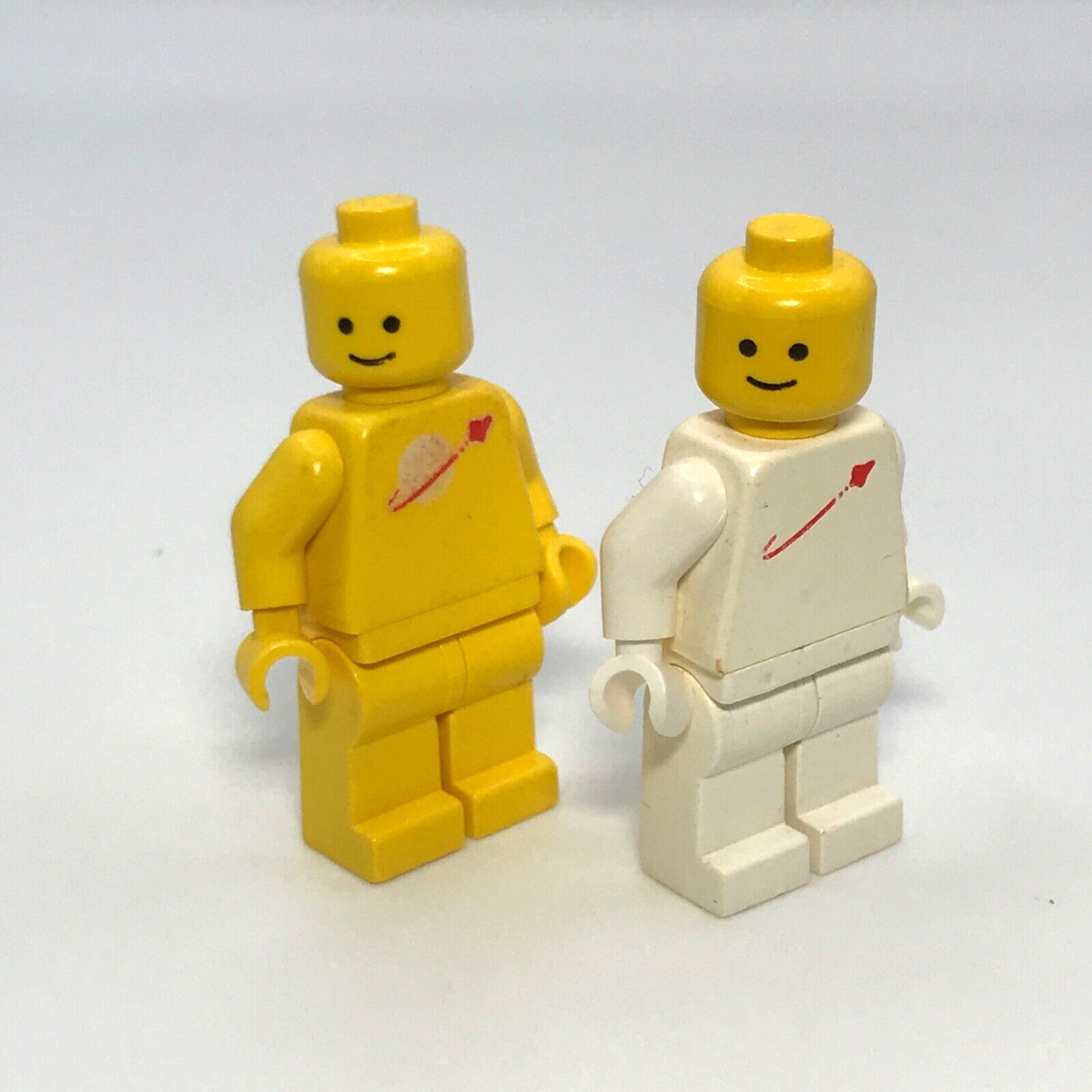 Vintage Benny Space man Lego Minifigure White & Yellow in poor