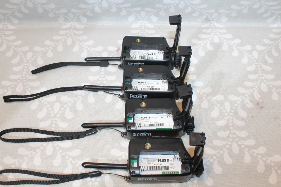 4-Pocket Wizard Plus II Transceivers/Triggers with 3 Sync Cords Tested Working! - Image 4 of 4