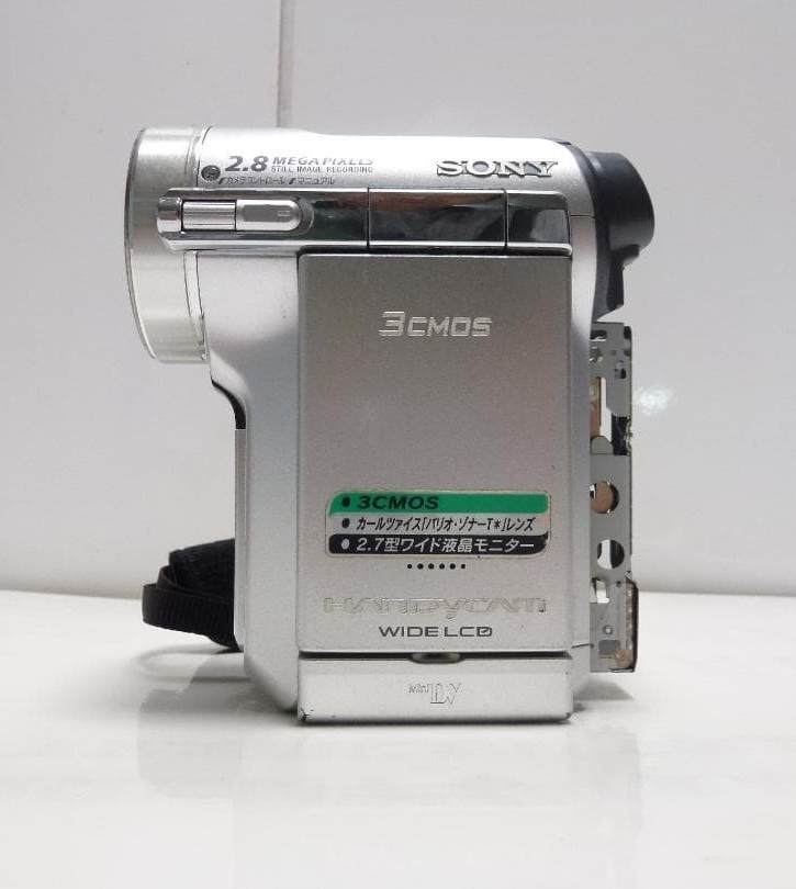 Sony DCR-PC1000 MiniDV Video Camera Handycam Camcorder 2.8MP