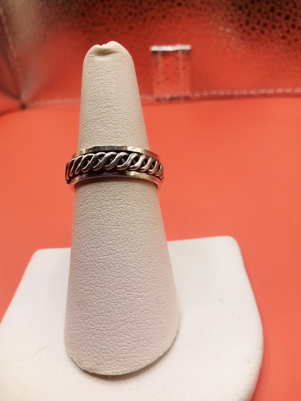 Sterling Silver 925 Entwined Celtic Knot Ring Band Width is 6.3mm Ring Size Is 7