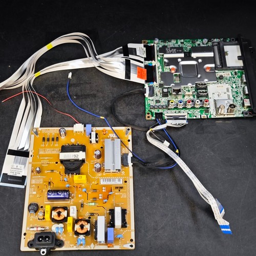 LG TV Netzteil LGP43T-19U1 + Hauptplatine EAX68304101 EAX68884765 – Funktioniert