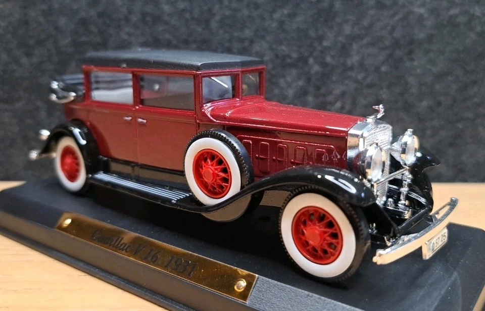 ATLAS, Véhicule Miniature, CADILLAC V 16 de 1931, Ech : 1/43. - Photo 2/4