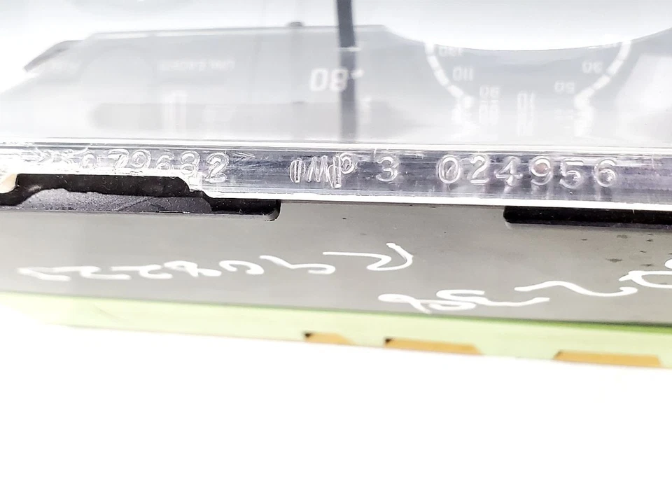 1988 GMC C1500 OEM Speedometer Has Some Cracks On Screen See Pictures - Image 3 of 4